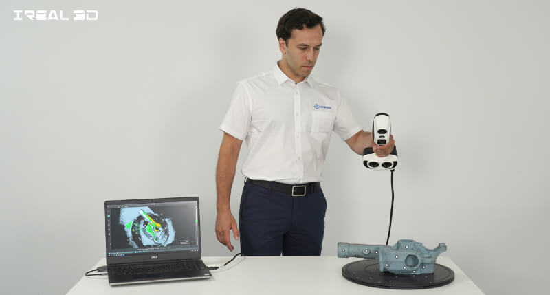 3D Scanning a Pump with iReal 2E